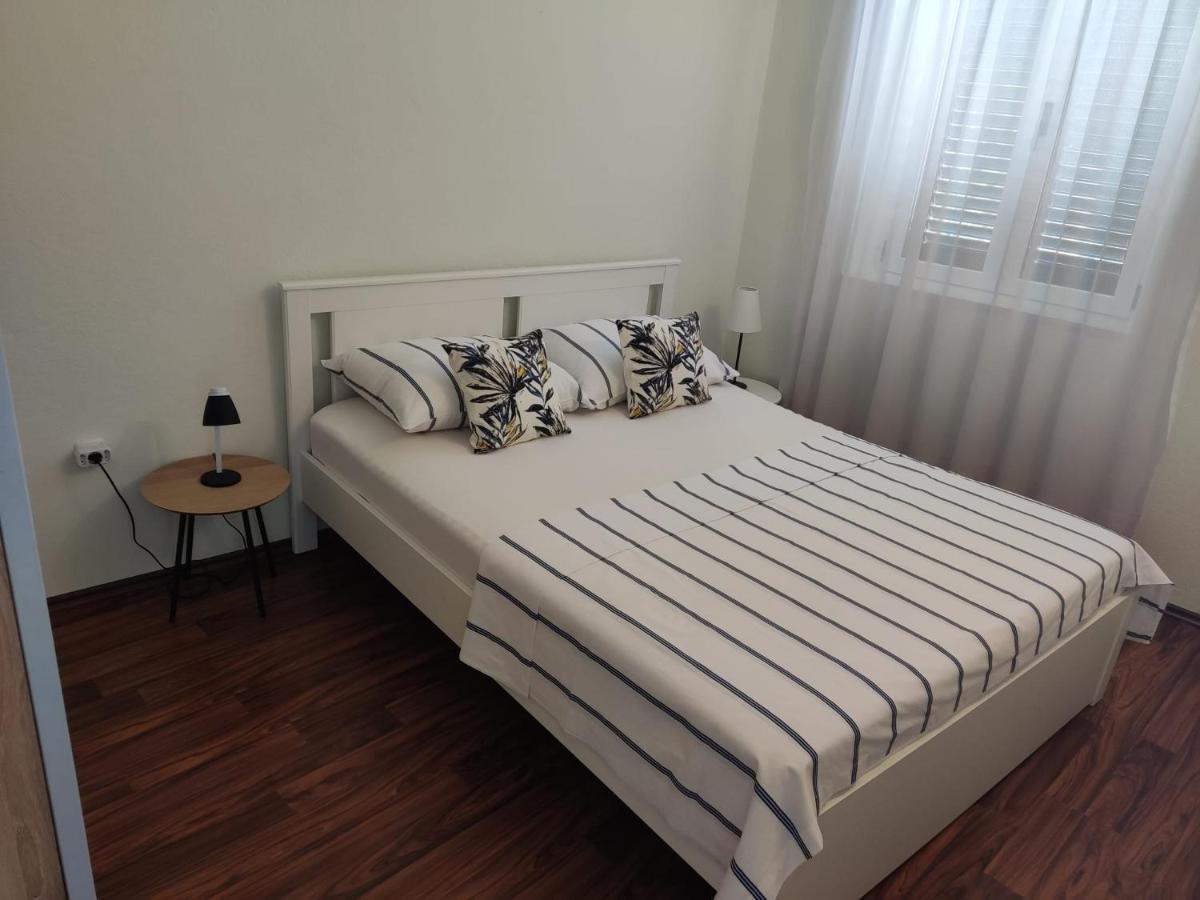 Apartment Dalma Podgora Luaran gambar